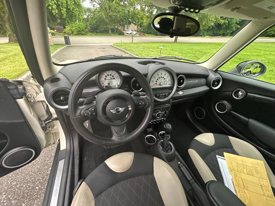 2013 Mini Coupe & Roadster - Image 3 of 12