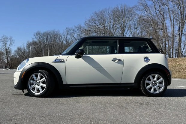 2013 Mini Mini 2nd Gen - Image 3 of 7