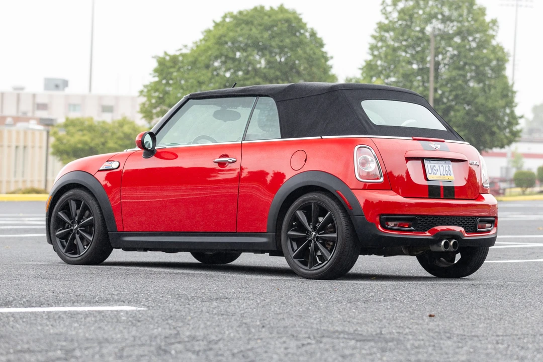 2013 Mini Coupe & Roadster - Image 16 of 31