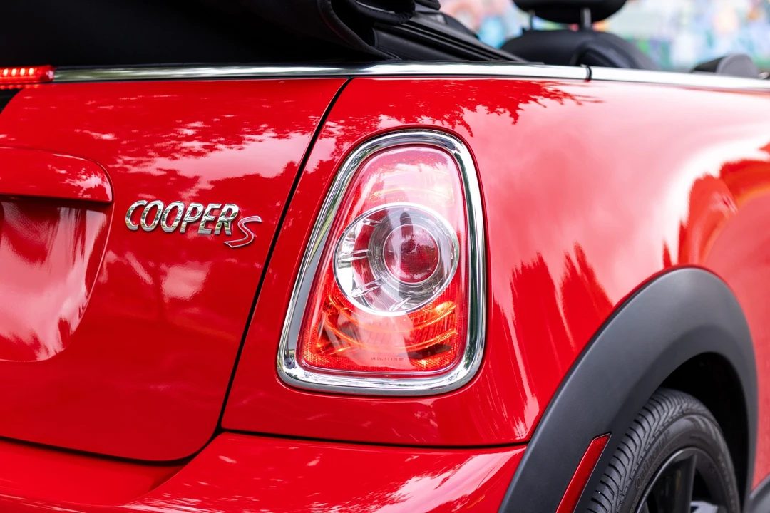 2013 Mini Coupe & Roadster - Image 23 of 31