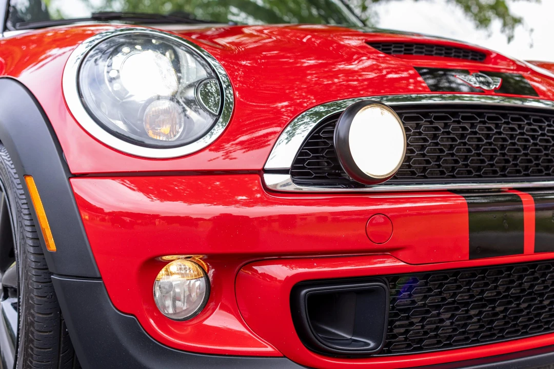 2013 Mini Coupe & Roadster - Image 19 of 31