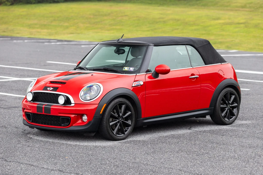 2013 Mini Coupe & Roadster - Image 10 of 31