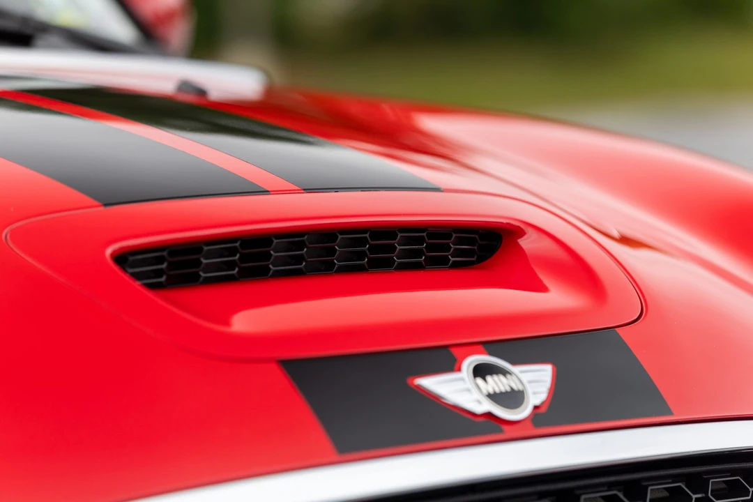2013 Mini Coupe & Roadster - Image 29 of 31