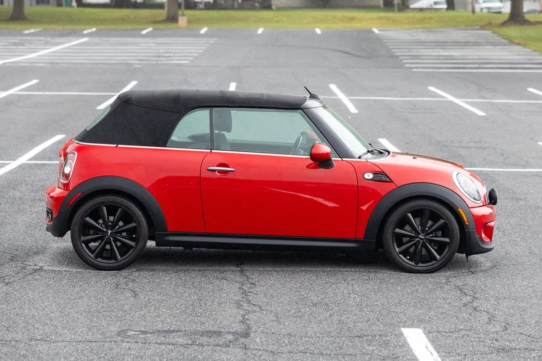 2013 Mini Coupe & Roadster - Image 13 of 31