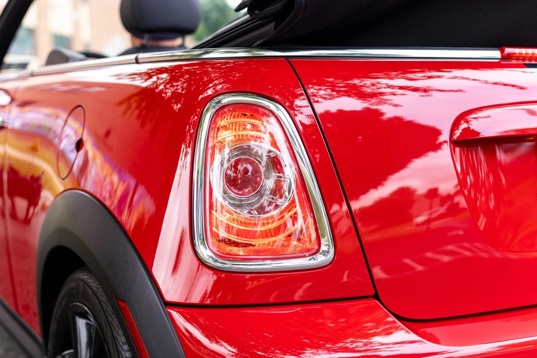2013 Mini Coupe & Roadster - Image 22 of 31