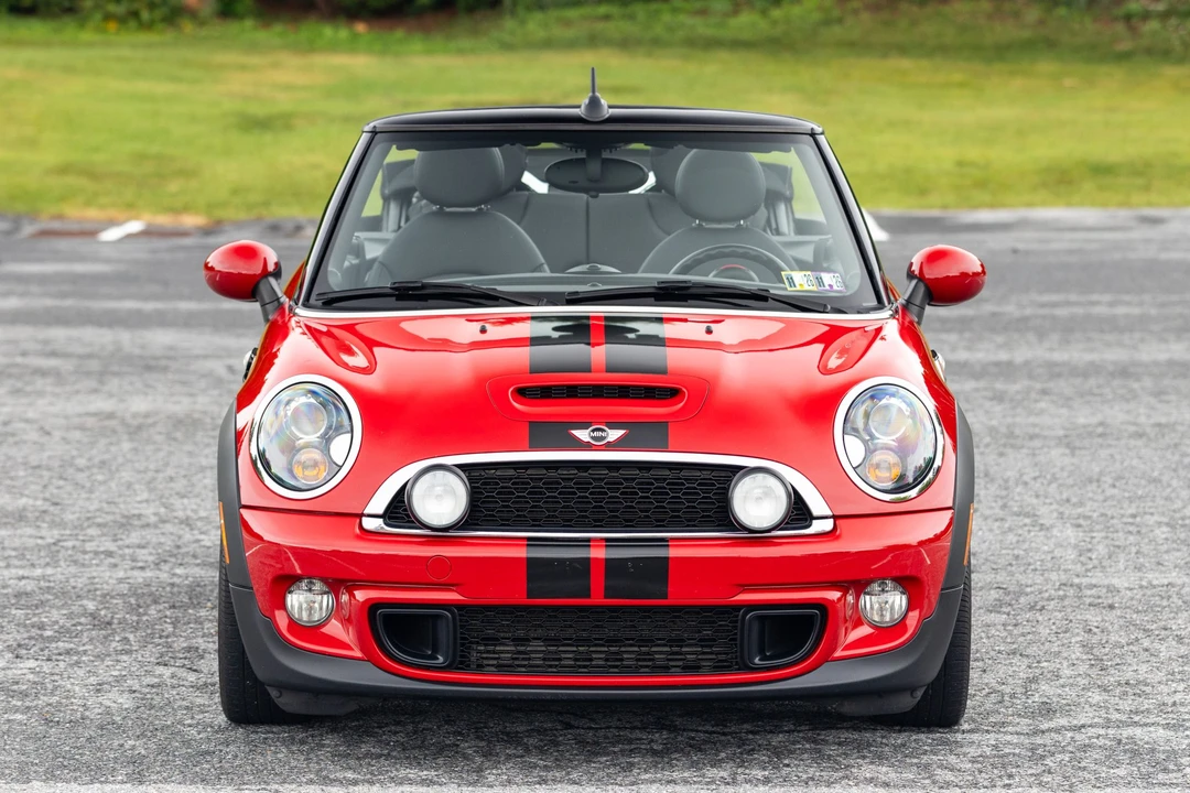2013 Mini Coupe & Roadster - Image 3 of 31