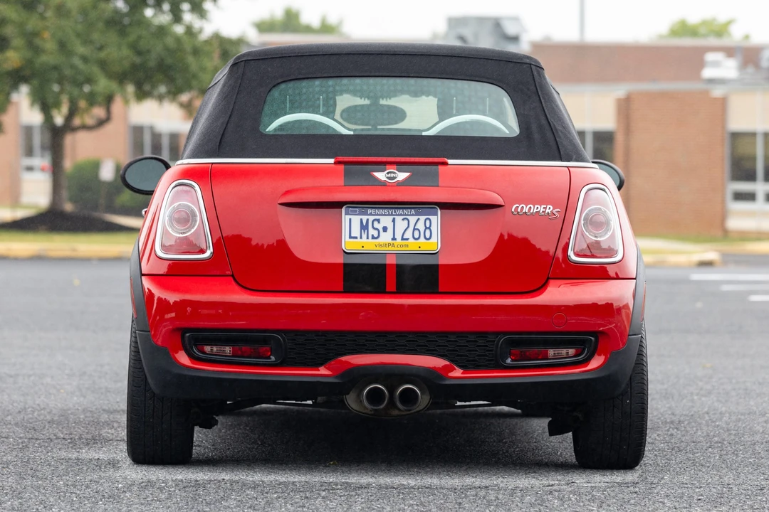 2013 Mini Coupe & Roadster - Image 15 of 31