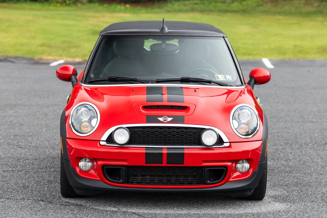 2013 Mini Coupe & Roadster - Image 11 of 31
