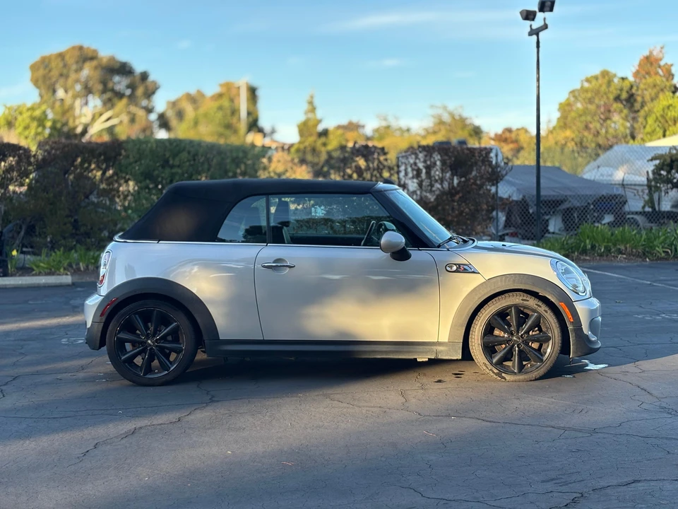2013 Mini Mini 2nd Gen - Image 19 of 31