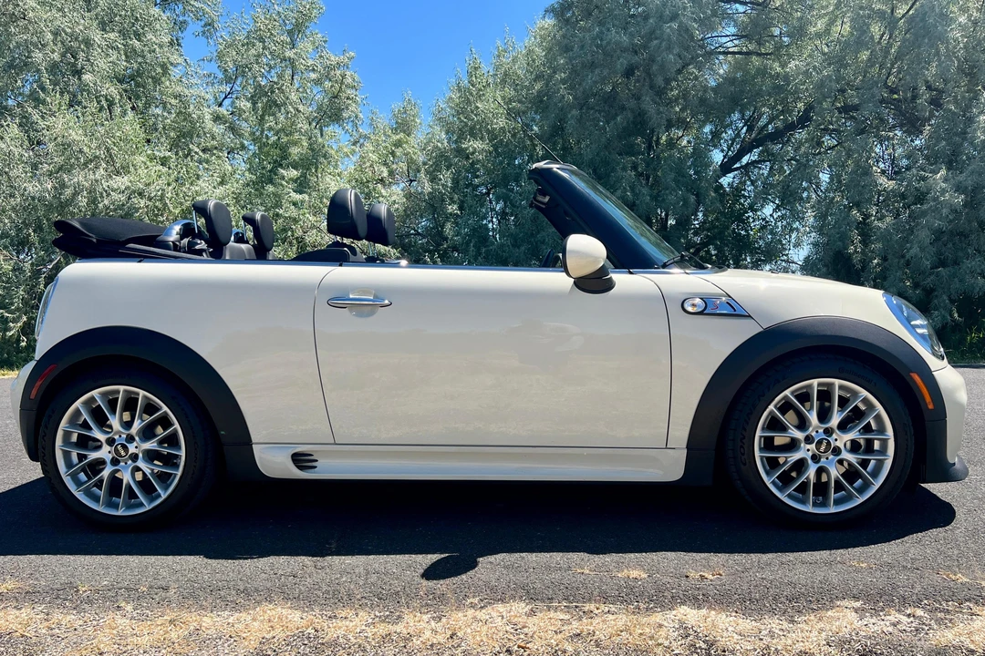 2013 Mini Mini 2nd Gen - Image 3 of 31