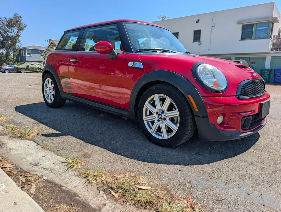 2013 Mini Mini 2nd Gen - Image 20 of 31