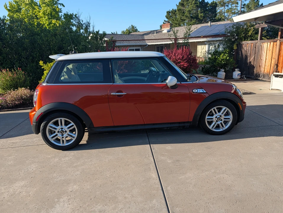 2013 Mini Mini 2nd Gen - Image 17 of 31