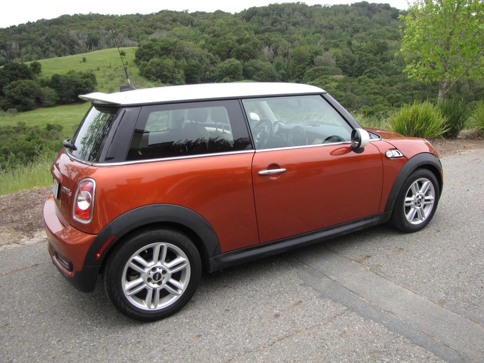 2013 Mini Mini 2nd Gen - Image 15 of 31