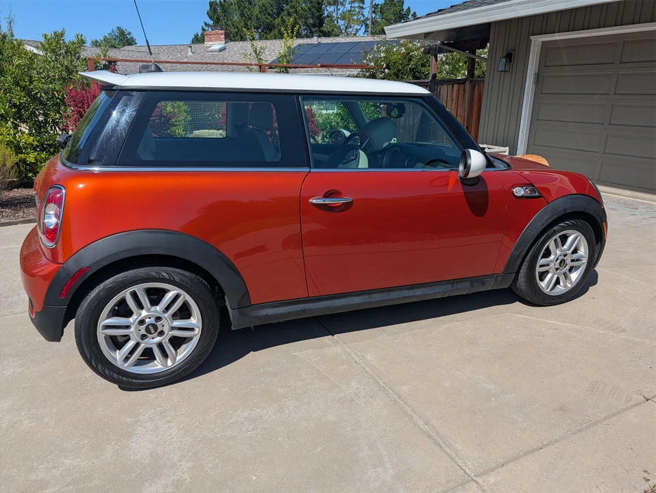 2013 Mini Mini 2nd Gen - Image 16 of 31