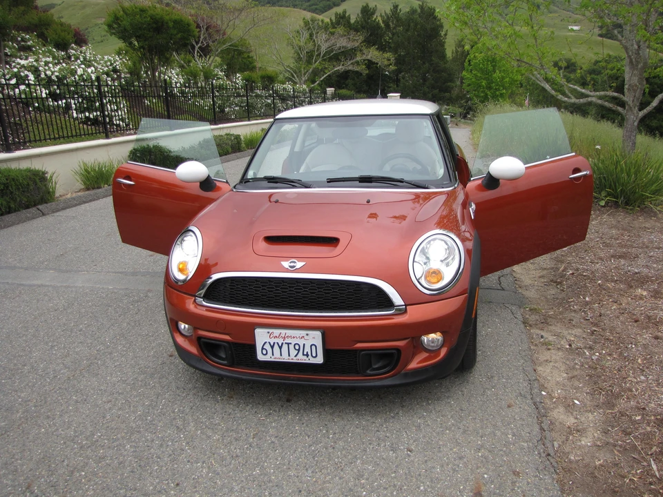 2013 Mini Mini 2nd Gen - Image 23 of 31