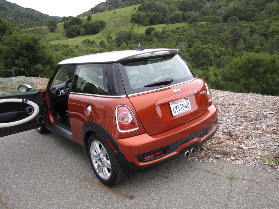 2013 Mini Mini 2nd Gen - Image 27 of 31