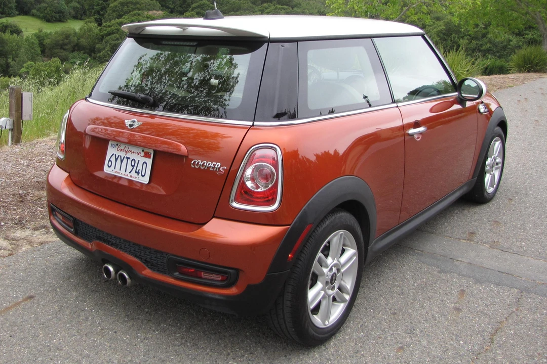 2013 Mini Mini 2nd Gen - Image 4 of 31
