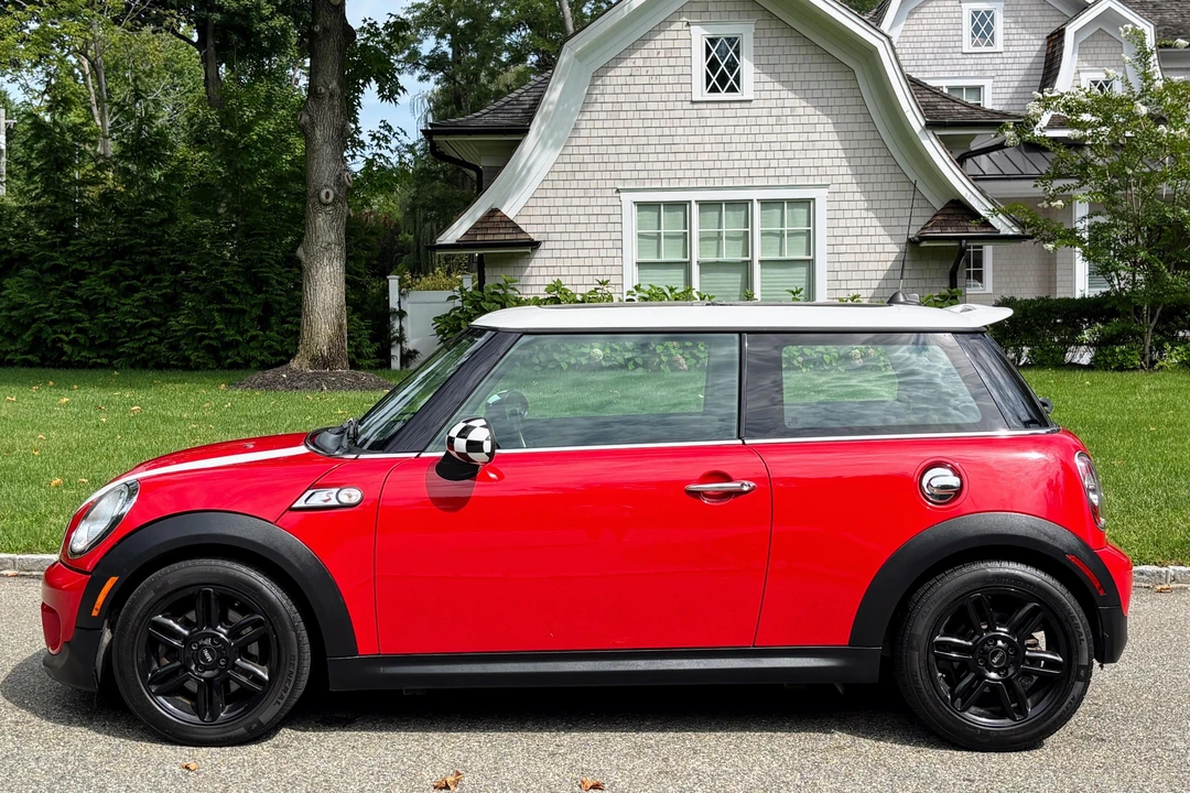 2013 Mini Mini 2nd Gen - Image 3 of 31