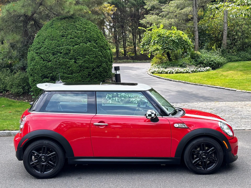 2013 Mini Mini 2nd Gen - Image 12 of 31