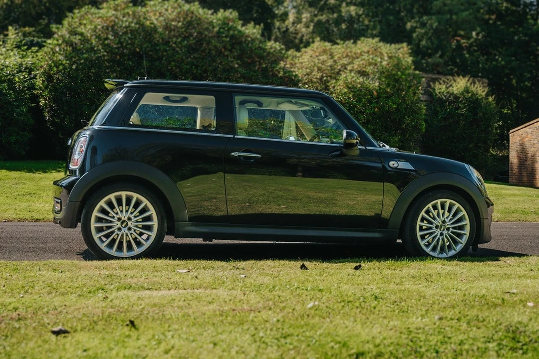 2013 Mini Mini 2nd Gen - Image 14 of 30