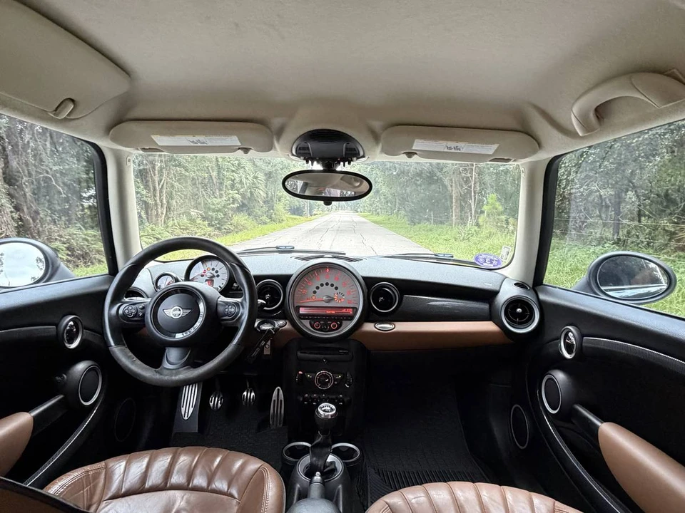 2013 Mini Mini 2nd Gen - Image 14 of 16