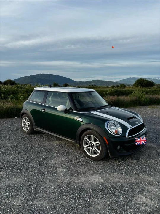 2013 Mini Mini 2nd Gen - Image 3 of 10