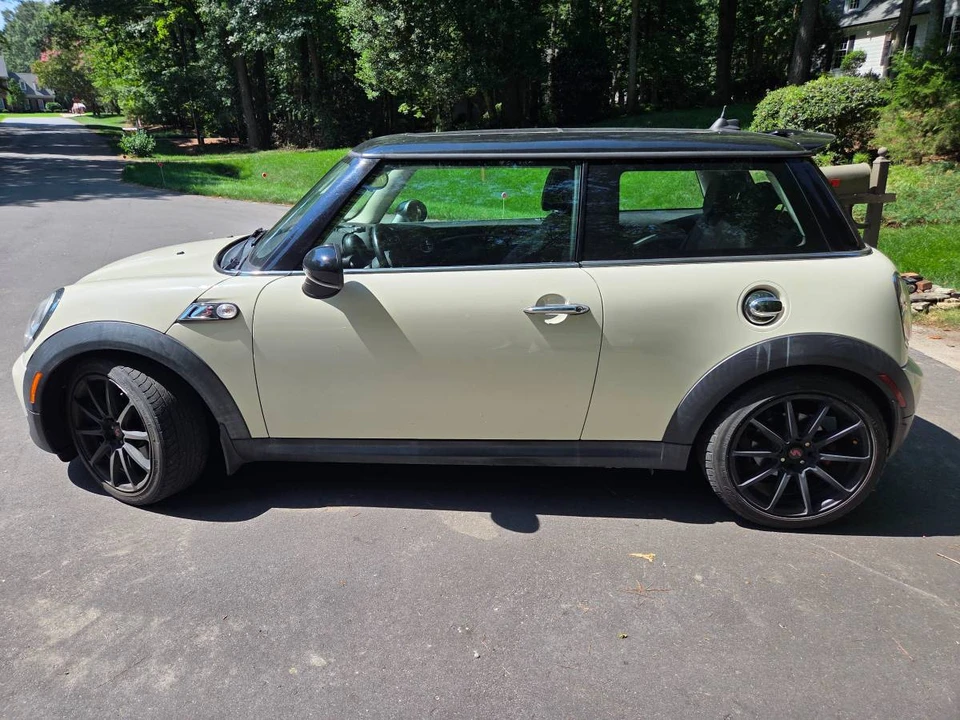 2013 Mini Mini 2nd Gen - Image 8 of 18