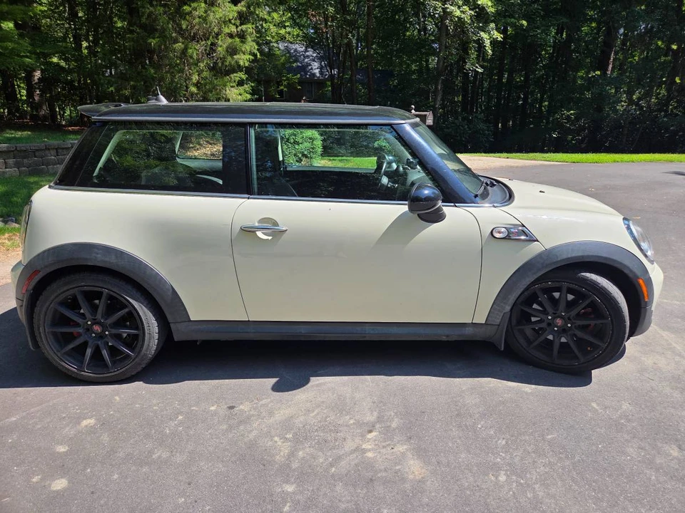 2013 Mini Mini 2nd Gen - Image 4 of 18