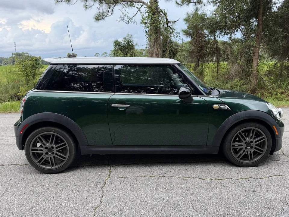 2013 Mini Mini 2nd Gen - Image 3 of 16