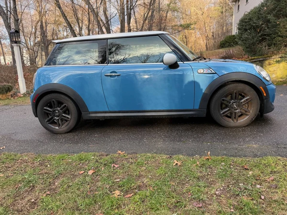 2013 Mini Mini 2nd Gen - Image 3 of 19