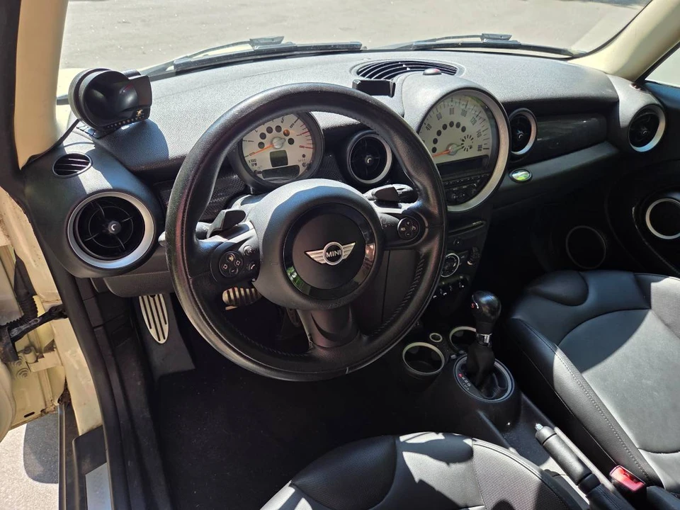 2013 Mini Mini 2nd Gen - Image 11 of 18