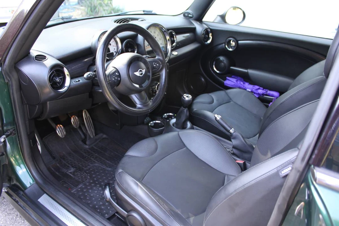 2013 Mini Mini 2nd Gen - Image 3 of 7
