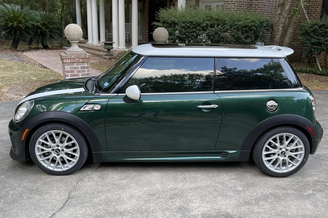 2013 Mini Mini 2nd Gen - Image 3 of 31