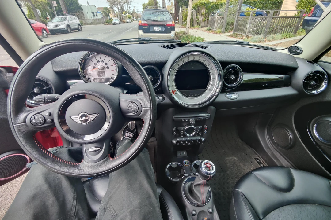 2013 Mini Mini 2nd Gen - Image 26 of 31
