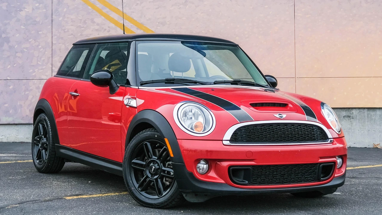 2013 Mini Mini 2nd Gen - Image 15 of 31