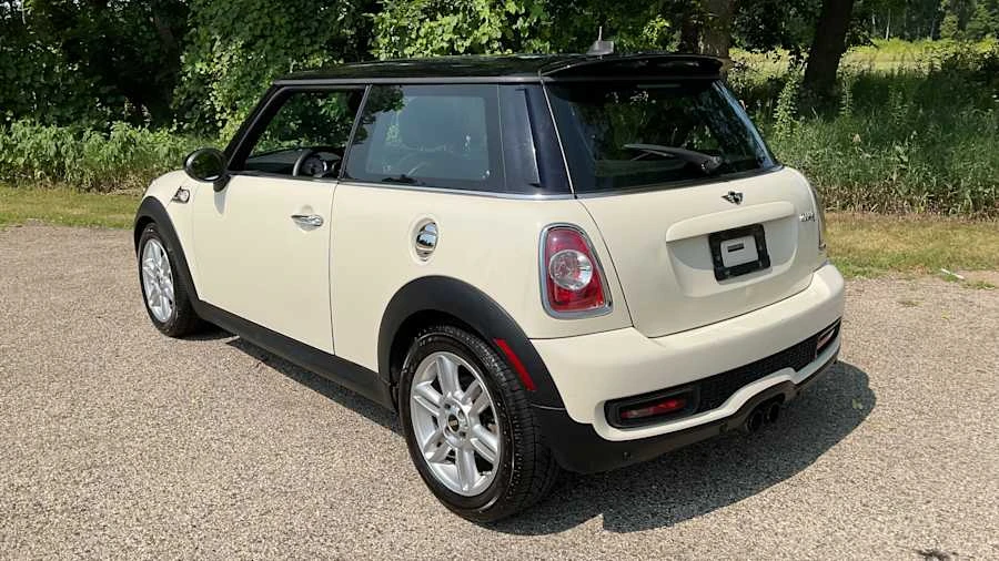 2013 Mini Mini 2nd Gen - Image 3 of 8