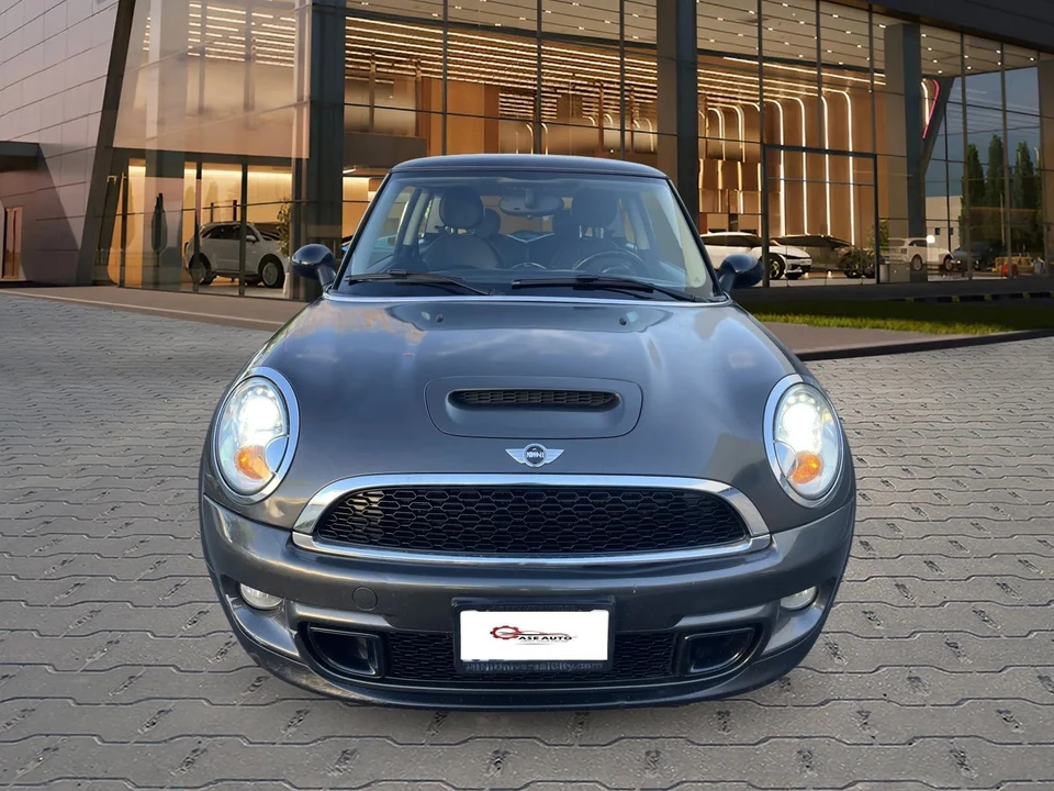2013 Mini Mini 2nd Gen - Image 2 of 19
