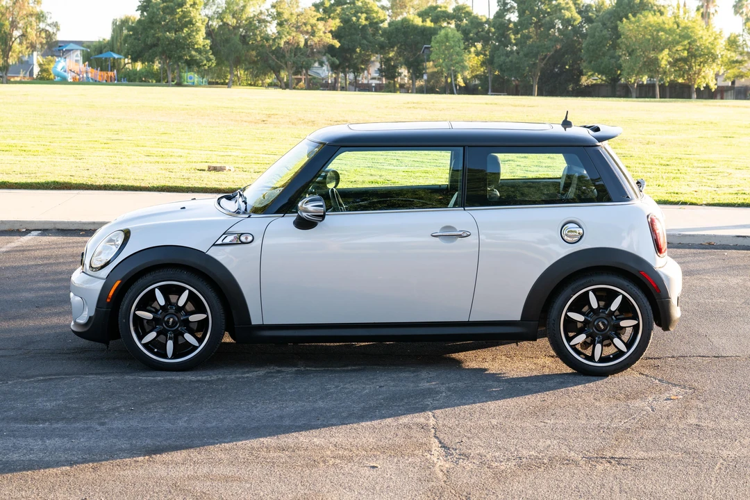 2013 Mini Mini 2nd Gen - Image 6 of 31