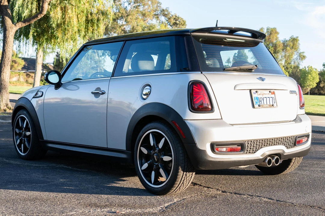 2013 Mini Mini 2nd Gen - Image 4 of 31