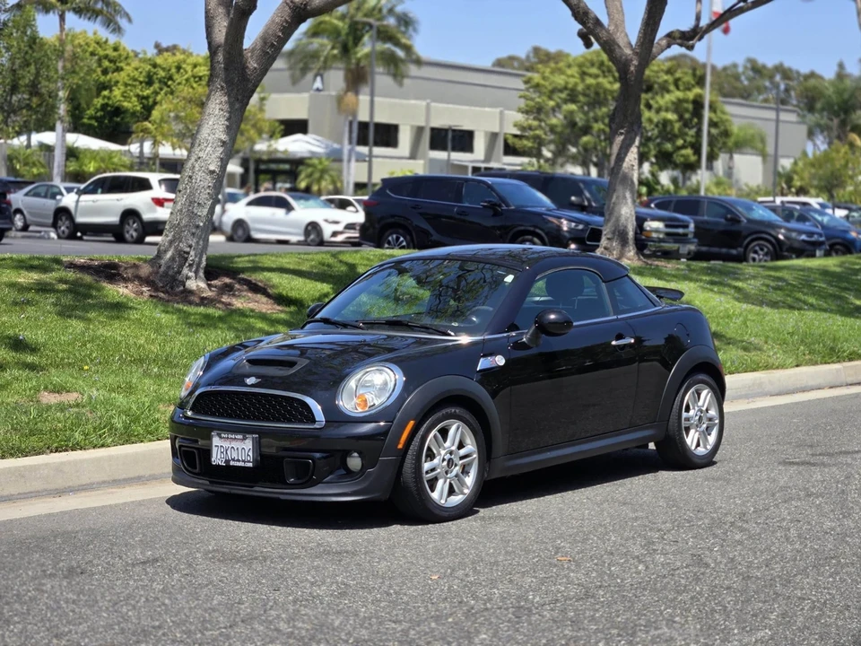 2013 Mini Mini Cooper S 3rd Gen - Image 2 of 20