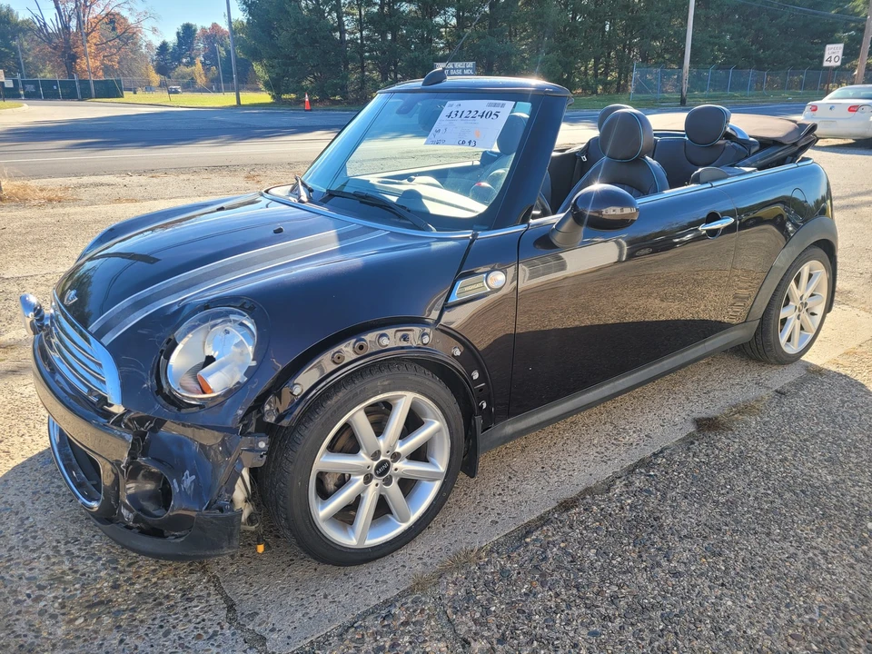 2013 Mini Coupe & Roadster - Image 2 of 21