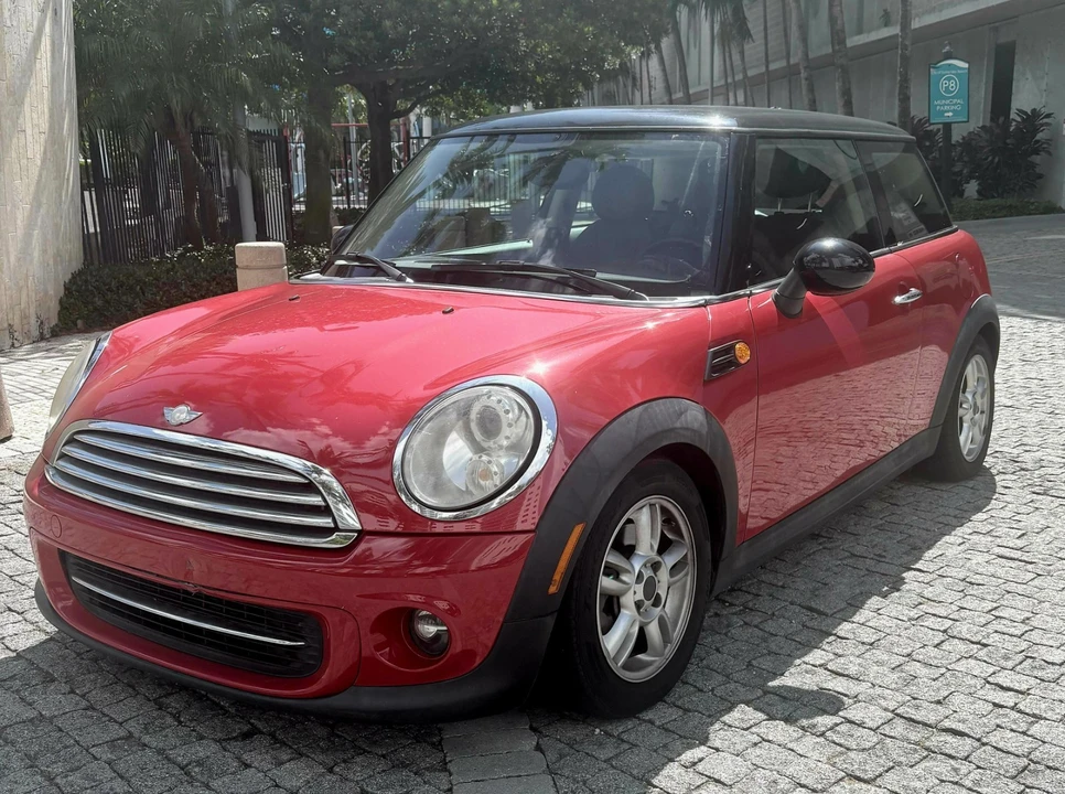 2013 Mini Mini 2nd Gen - Image 3 of 12