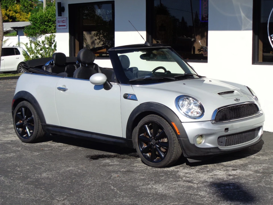 2013 Mini Mini 2nd Gen - Image 3 of 20
