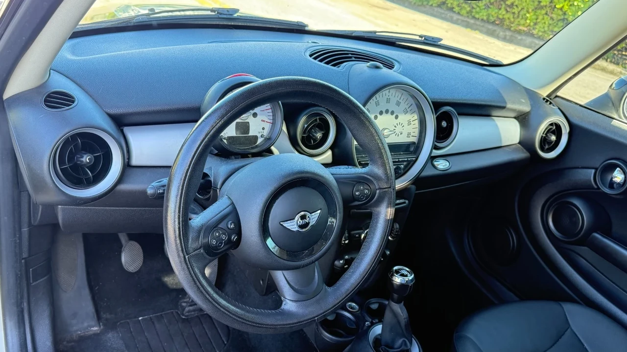 2013 Mini Mini 2nd Gen - Image 11 of 15