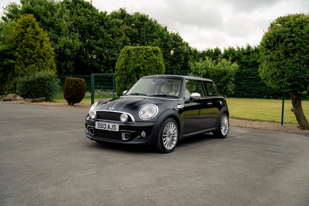 2013 Mini Mini 2nd Gen - Image 3 of 31