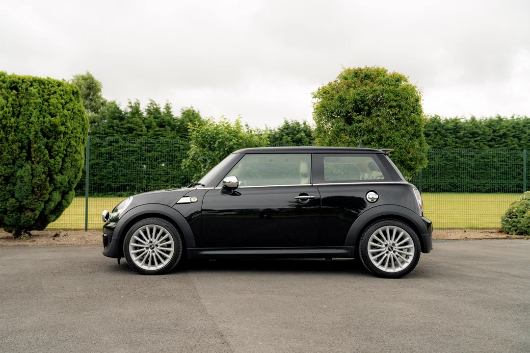 2013 Mini Mini 2nd Gen - Image 4 of 31