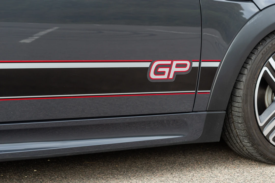 2013 Mini Mini John Cooper Works 2nd Gen - Image 27 of 31