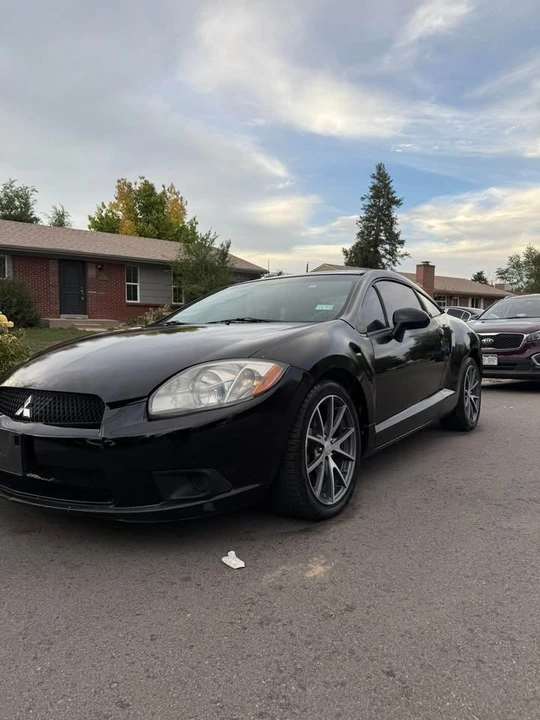 2013 Mitsubishi Eclipse - Image 2 of 8