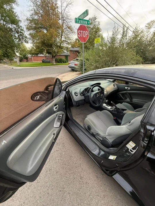 2013 Mitsubishi Eclipse - Image 5 of 8