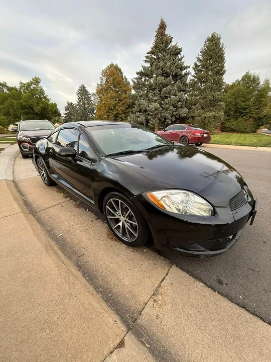 2013 Mitsubishi Eclipse - Image 3 of 8